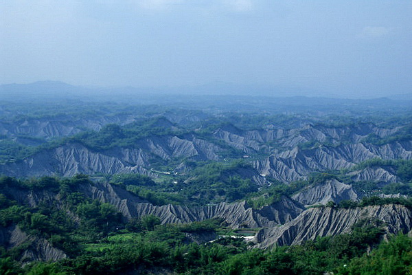 草山月世界全景