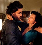 茱麗葉畢諾許手術室裡談戀愛 【愛，上癮】挺大肚跳舞