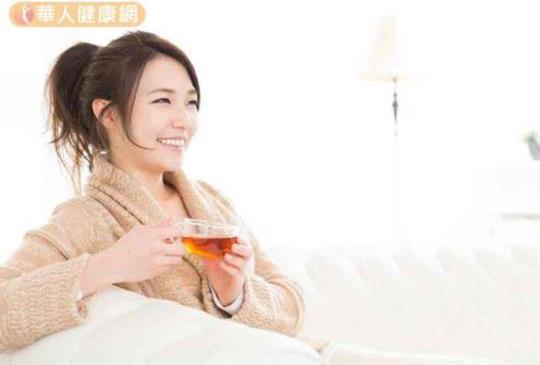 【秋天乾燥、飲水不足便祕上身　3茶飲潤腸解便】