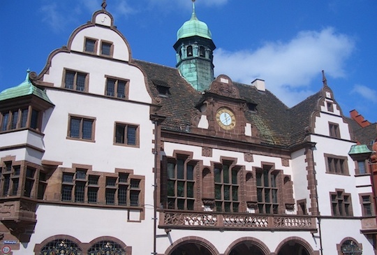 【德國】弗萊堡：通往黑森林大道的陽光城市