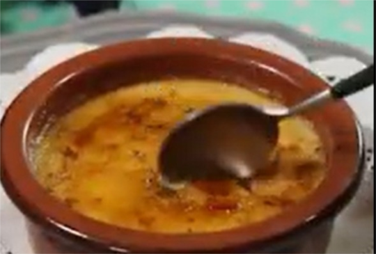 沒有噴槍也能將表皮烤得酥酥脆脆的『香濃法式烤布蕾』