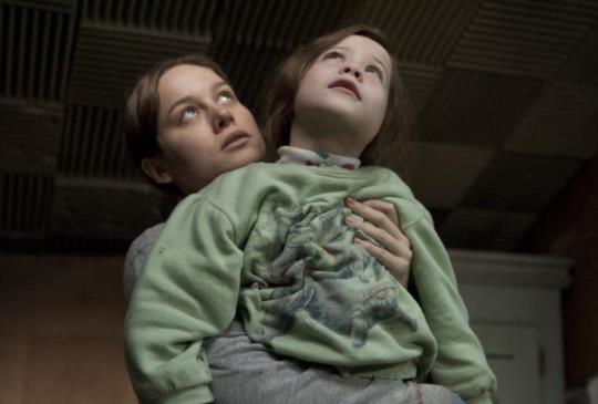 情到深處，才見暗潮洶湧《不存在的房間》