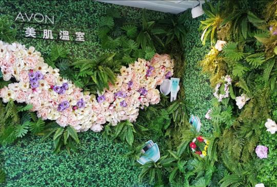 【IG熱門打卡點】網美花瓣牆、扭蛋機，周末午後的好去處