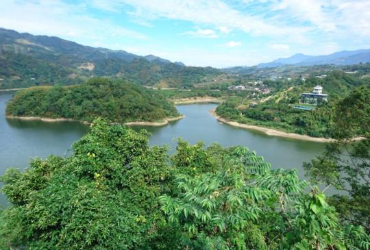【苗栗-宜景怡情好出遊】吃水果、看美景、醉在千灣湖的山與水