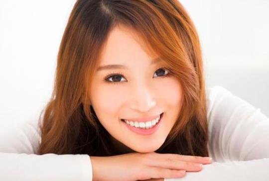 【最令男人怦然心動的女人都具有的九個特質：第七個最重要！】