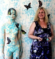 澳洲人體彩繪女王Emma Hack首次來台個展 「偽裝」睛豔展出