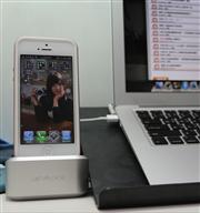 為你的 iPhone 5 找個家-【DevilDock】