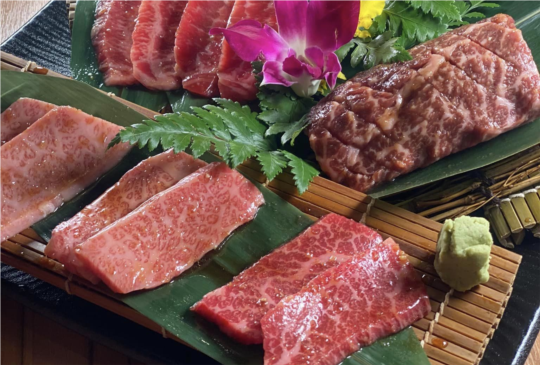 連假總想揪烤肉！大滿貫牛拼盤打造味蕾饗宴