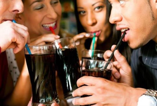 【喝零卡飲料　也會增加糖尿病風險】