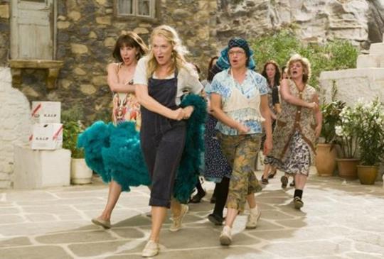 讓《媽媽咪呀！》（Mamma Mia!）幫你一掃夏日體內的熱氣!