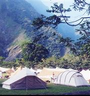 露營界神秘又美麗的白色村落-熊狼村