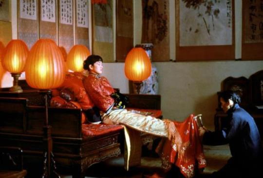 【《大紅燈籠高高掛》不由自主走進男人設下遊戲圈套】