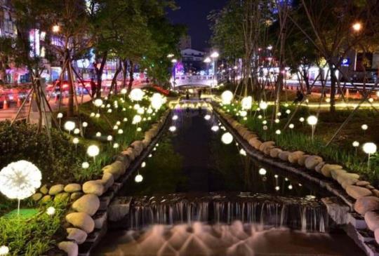 【台中】就讓在地人帶路，8大精選行程一起吃喝玩樂FUN台中！