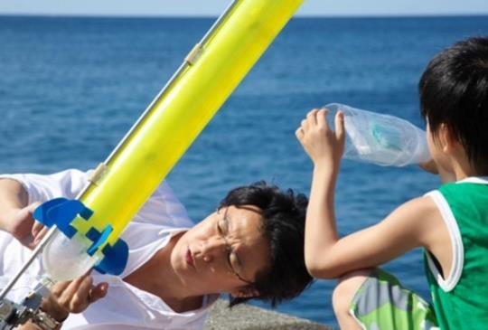 盛夏裡，如水晶般閃亮的愛與罪咎——《真夏方程式》