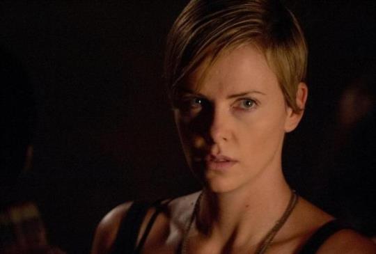 顏值遠勝劇情精彩程度的《暗處》