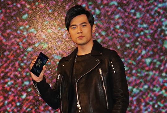 周杰倫主題與鈴聲免費送，Sony Xperia Z5 Premium 下月開賣