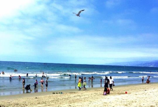 【美西】聖塔莫尼卡：夏天絕佳踩浪消暑度假勝地