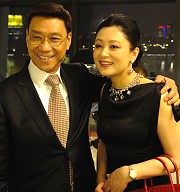 陳紅生日收匿名情書  陳凱歌憤而《搜索》引王珞丹害羞揉肚