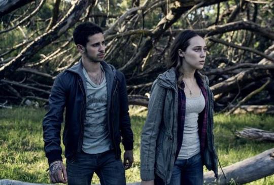 【新聞】《非死不可》不用特效 血漿激噴沒在客氣  網友嚇封「戒臉書神片」