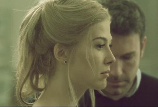 《控制》人生一場戲，婚姻最懸疑