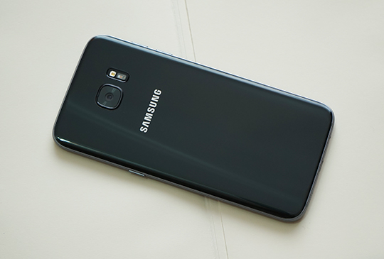三星 Galaxy S7 雙機各大電信資費整理，樂天市場購物網店家率先開放預購