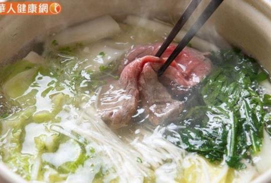 張鈞甯好身材秘密　靠不吃生冷食物、自製蔬果汁，營養師說…