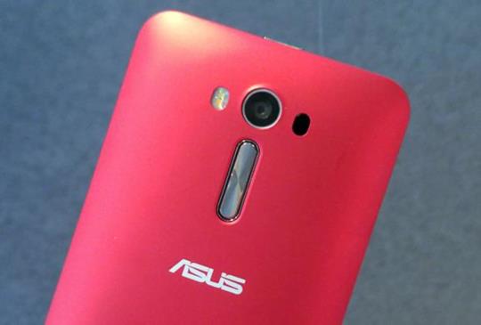 未來 ASUS ZenFone 2 可能以高通版本為主，同時還加入雷射對焦系統