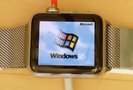 Apple Watch 也是刷機神器？！經典 Windows 95 作業系統風華再現