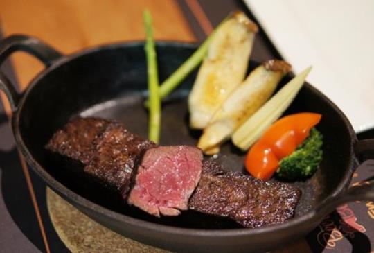 【Enjoy熟成牛肉的奢華 BeerBeef比爾比夫和牛熟成館】