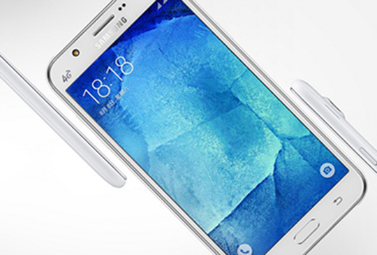 500 萬畫素前鏡頭搭配 LED 補光燈，Samsung GALAXY J7 / J5 發表