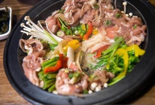 【 除了麻辣鍋還有新選擇~精選大台北地區5家特色火鍋店】