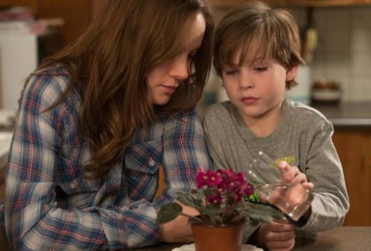 我們都在彼此身上尋找勇氣 「不存在的房間」