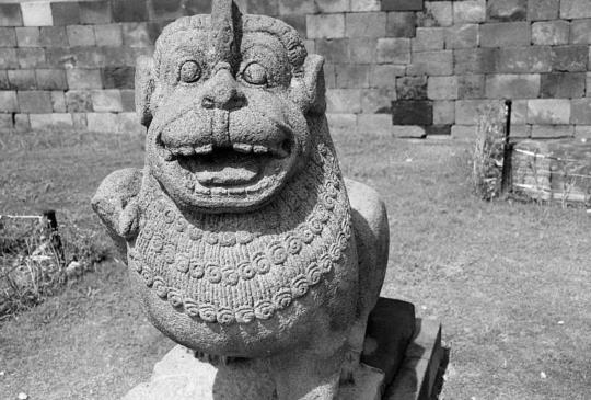 【印尼日惹】世界最大佛教遺址：神佛滿天的婆羅浮屠