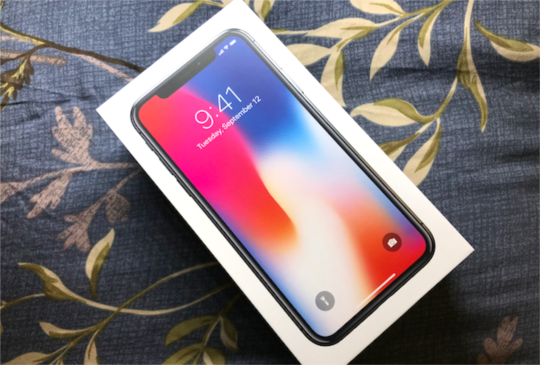 iPhone X 首波，太空灰 64GB 開箱！