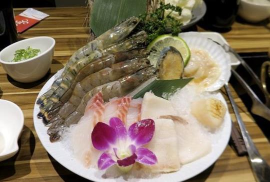 必吃的頂級火鍋【八野犇鮮涮鍋】