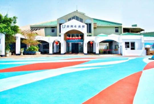 澎湖不止花火節！悠遊澎湖水族館，三腳海龜帶你啟航