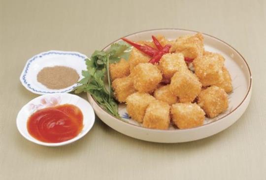 【食譜‧泡沫紅茶店的招牌點心：炸脆豆腐】
