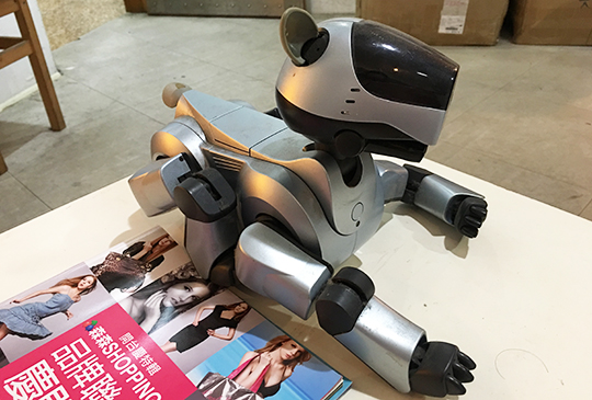 【經典回顧】Sony Aibo ERS-210S 機器狗，那些年有錢人的高科技玩具
