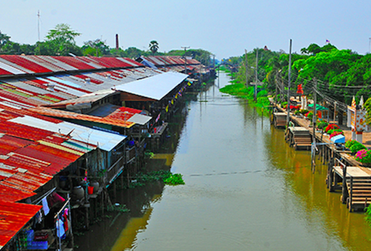 北柳府百年市場Talat Khlong Suan Roi Pi 找泰式幸福