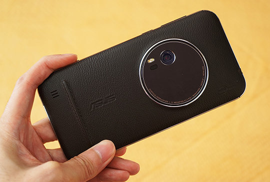 【實測】3 倍光學變焦加持，華碩 ZenFone Zoom 給你全新相機體驗