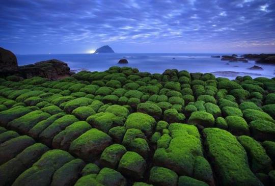 【台灣經典小鎮】前進基隆！漫步在威尼斯般的彩色屋、欣賞全球最美的日出