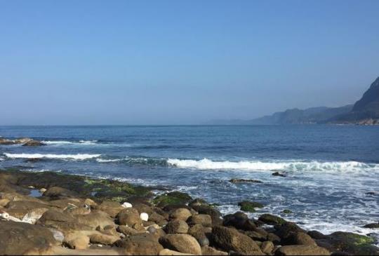 【瑞芳】發現台灣秘境「深澳漁港」 媲美野柳的海蝕地形