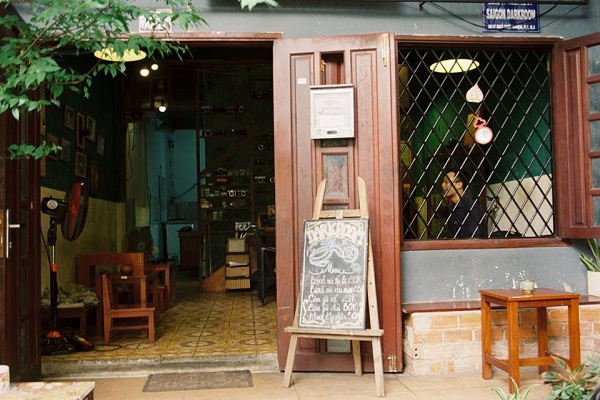 門口 - @darkroom.vn Facebookpage.jpg