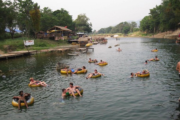 Tubing - www.golaos.tours.jpg