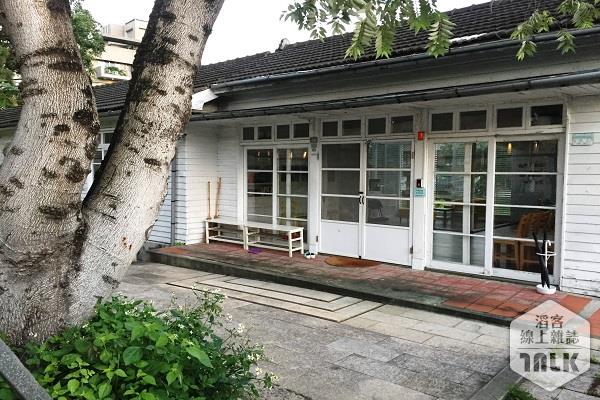 天母白屋外觀.jpg