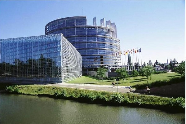 歐洲議會_airdiasol-rothan_0.jpg - 法國旅遊發展署觀光網站.jpg