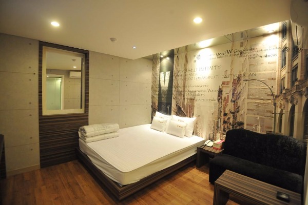 西面W HOTEL_resized.jpg