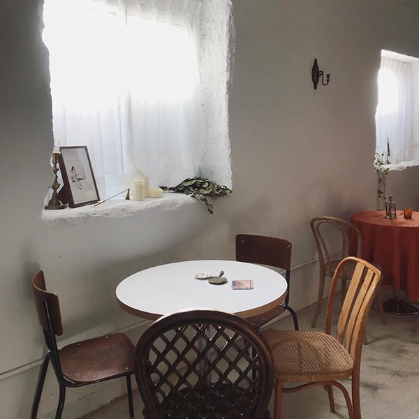 house go in走進屋子裡-2.jpg