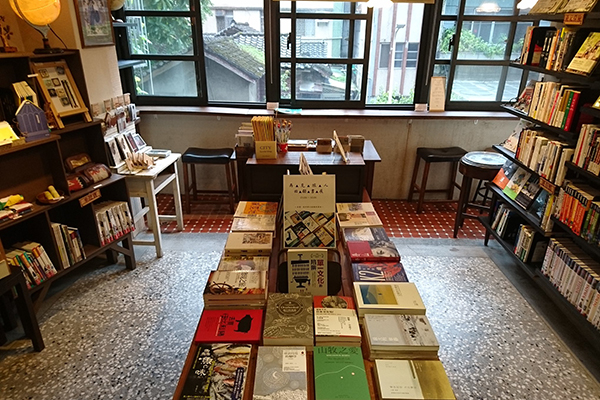 旅人書房-2.jpg