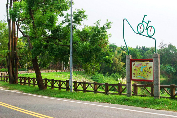 嘉義蘭潭鹿寮區自行車道-2.JPG